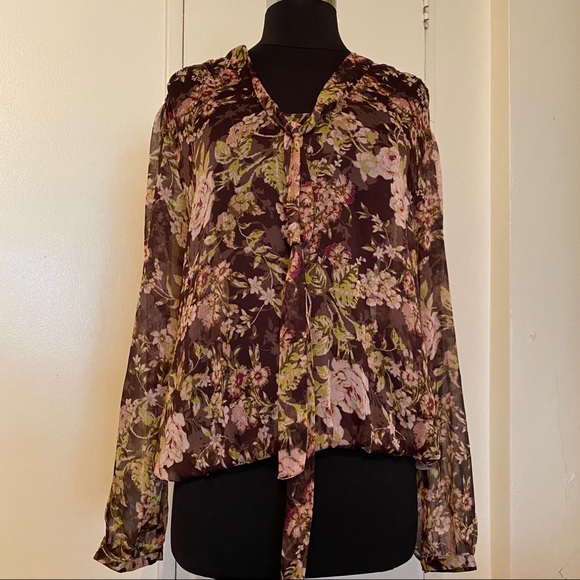 Suzy Shier Blouse - Picture 1 of 3